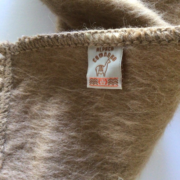 ALPACA CAMARGO TAN FRINGED LONG SCARF - Picture 6 of 10